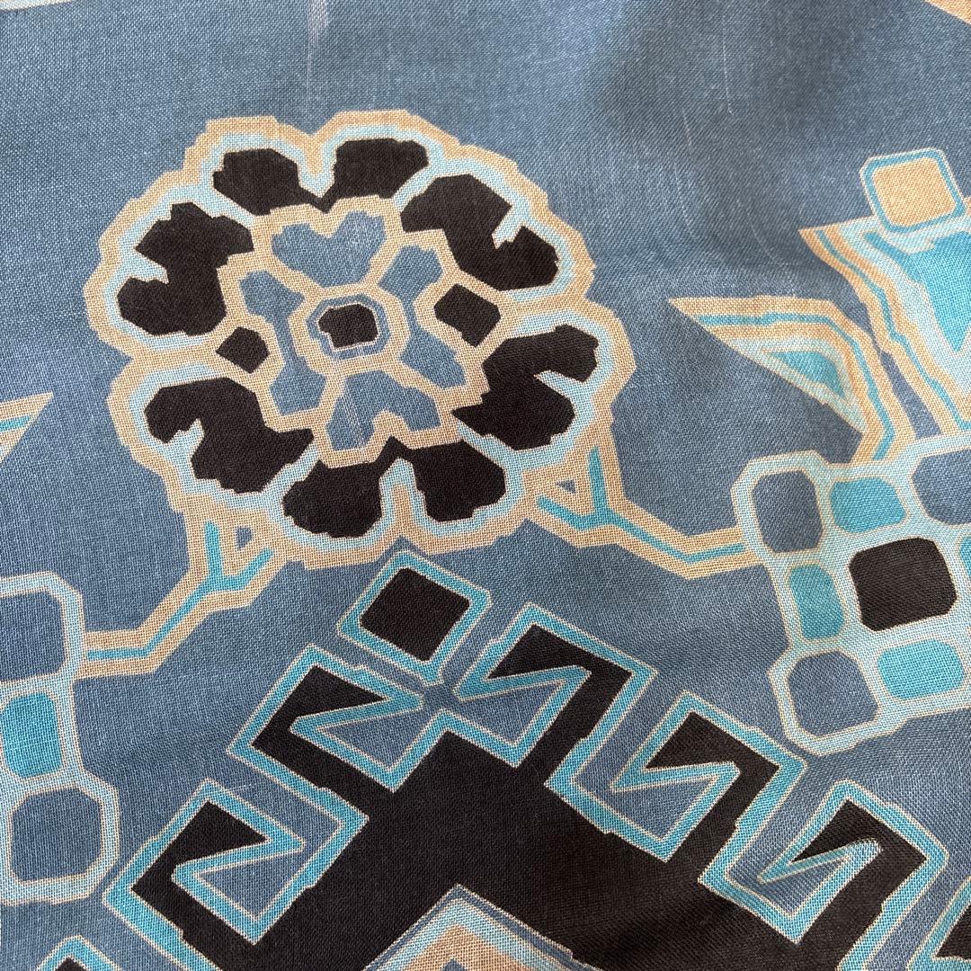 レオナールMADE IN ITALY 70%カシミヤ30%シルク ロングショール