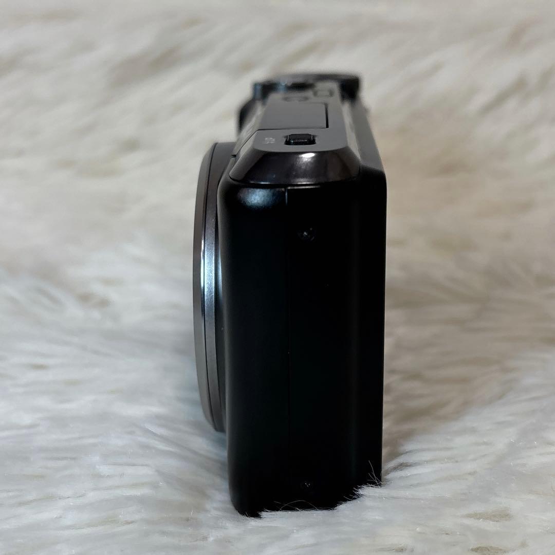 【美品】 CASIO EXILIM EX-ZR800 コンパクトデジタルカメラ