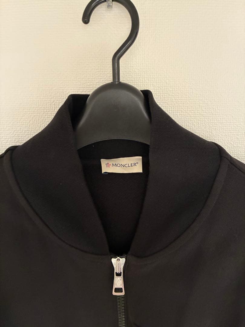 MONCLER ブラック MA-1ジャケット