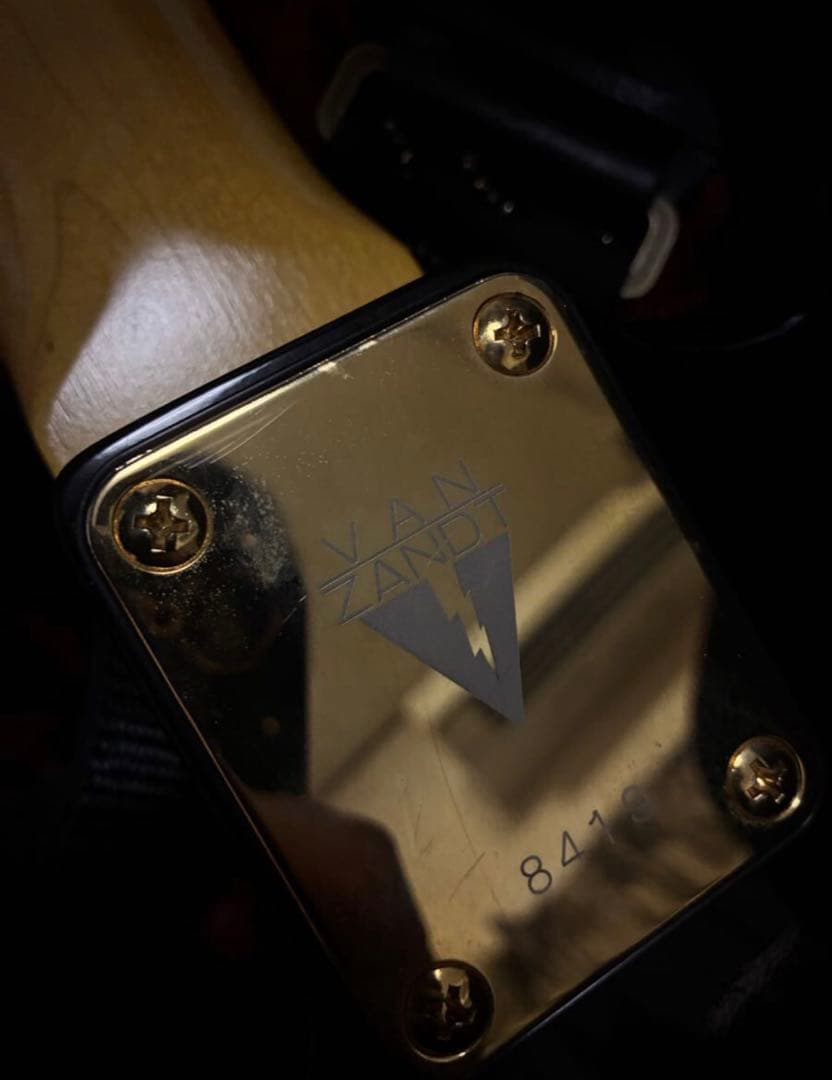 Vanzandt ストラト エレキギター　カスタム ゴールドパーツ