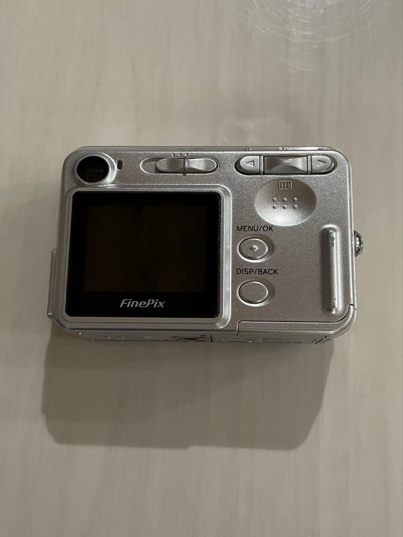 ⭐️人気FUJI FILM FinePixA370デジカメ電池式⭕️希少✨カード付！