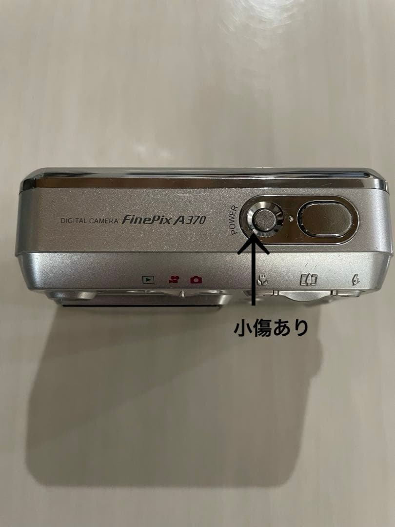 ⭐️人気FUJI FILM FinePixA370デジカメ電池式⭕️希少✨カード付！