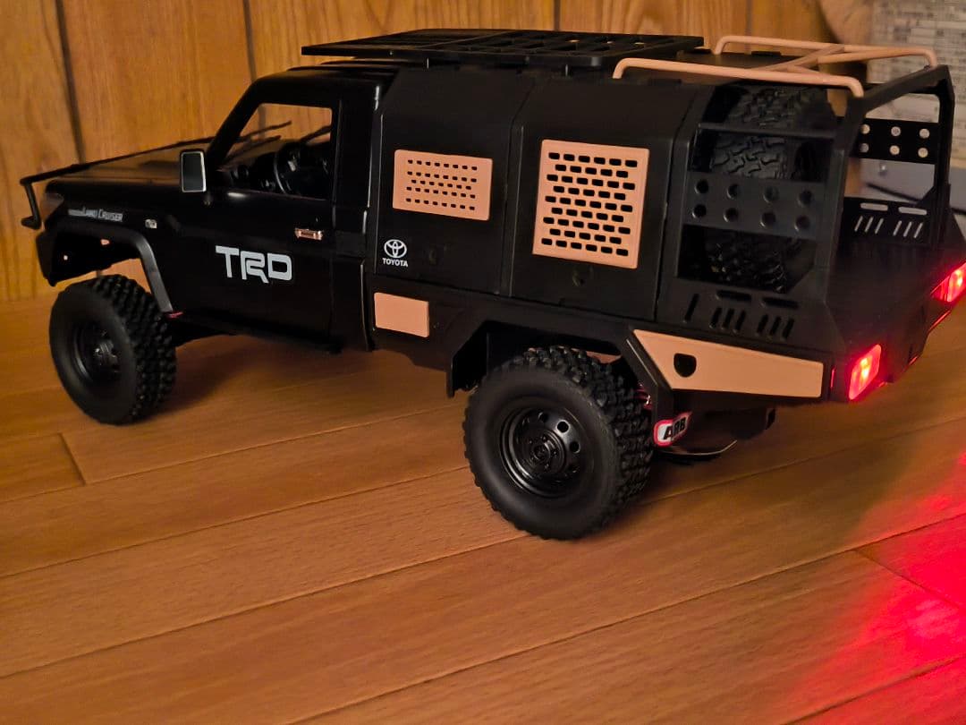 ホビーラジコン MN82s TOYOTA LC 79 4X4 upgraded
