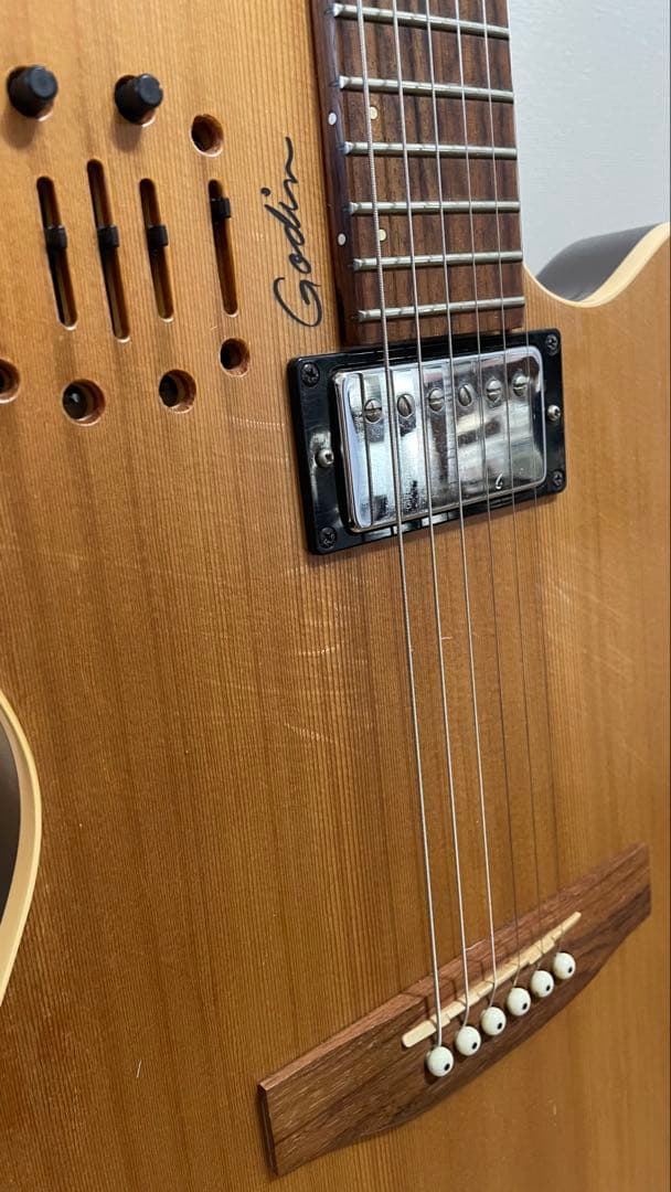 コンディション良好　Godin ゴダンA6 Ultra ナチュラル