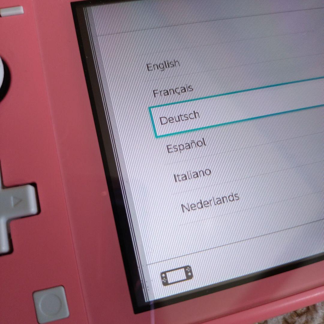 ニンテンドーSwitchライト　本体　ジャンク　コーラルピンク