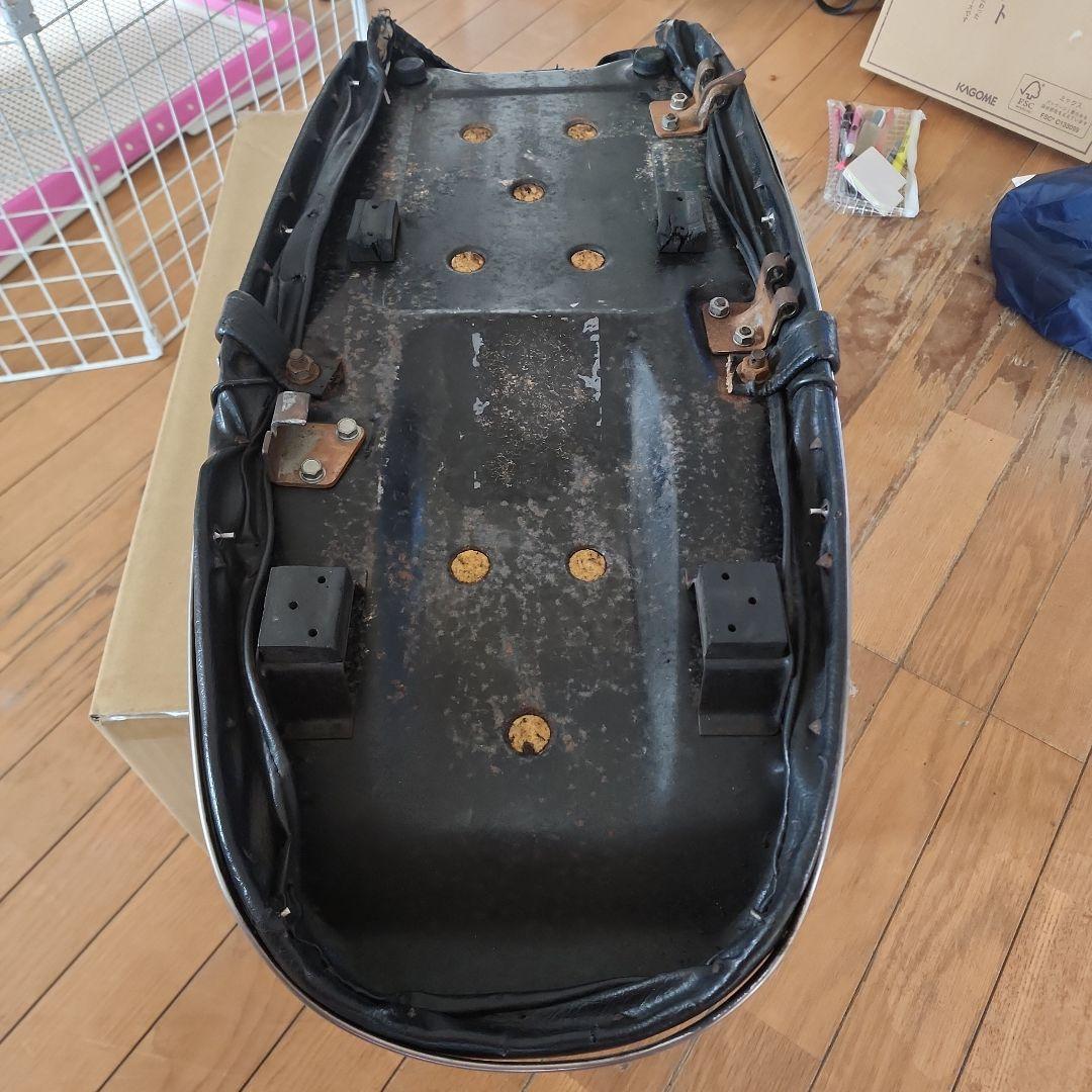 o*n様 gt380　シート　純正　当時物　後期
