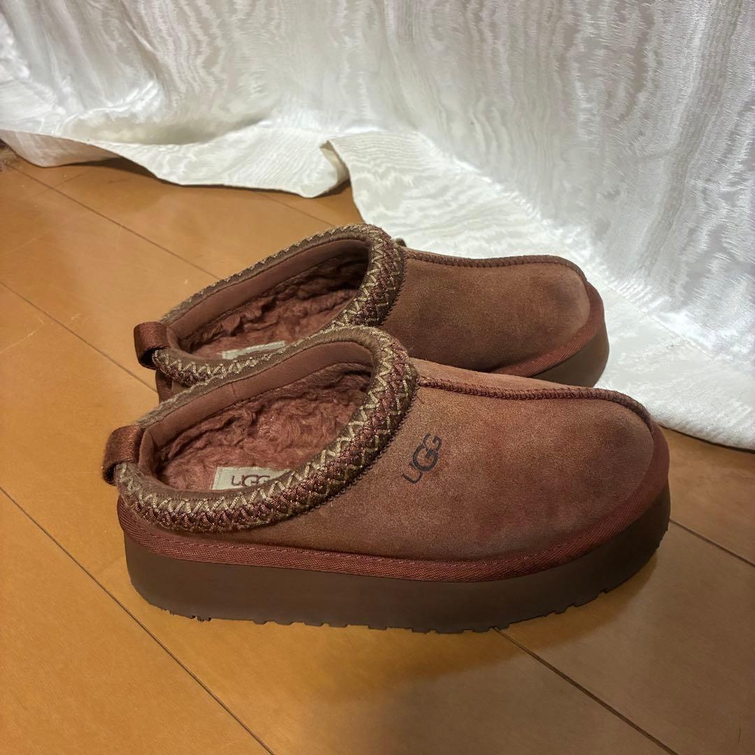 S*様 正規品　先月購入！　UGG ブラウン ムートンブーツ スリッポン　22.