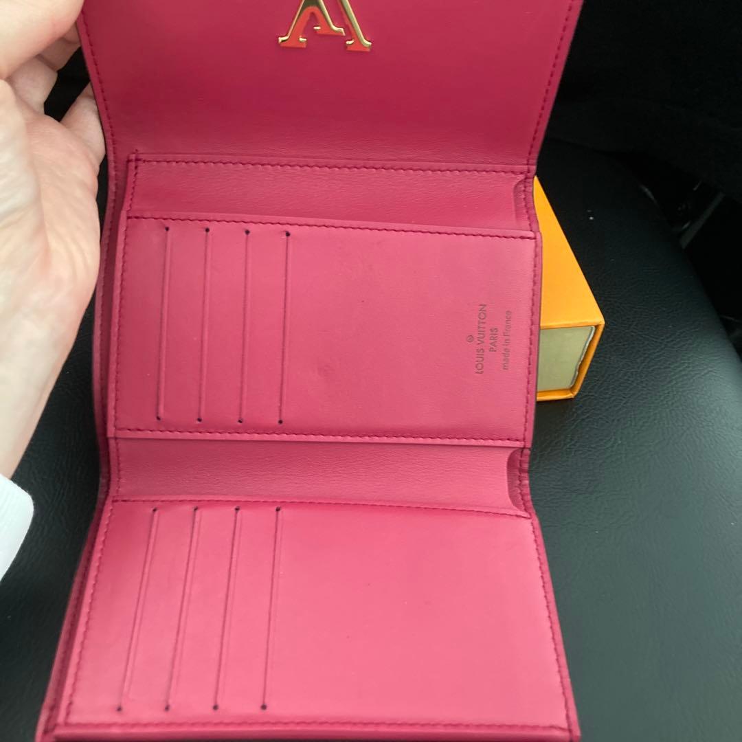 美品⭐︎レディース三つ折り財布
