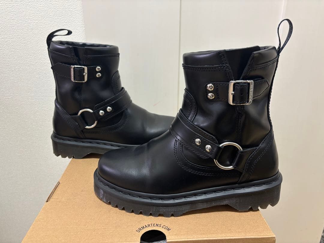 Dr Martens ANISTONE HRNS アニストンハーネス　ブーツ