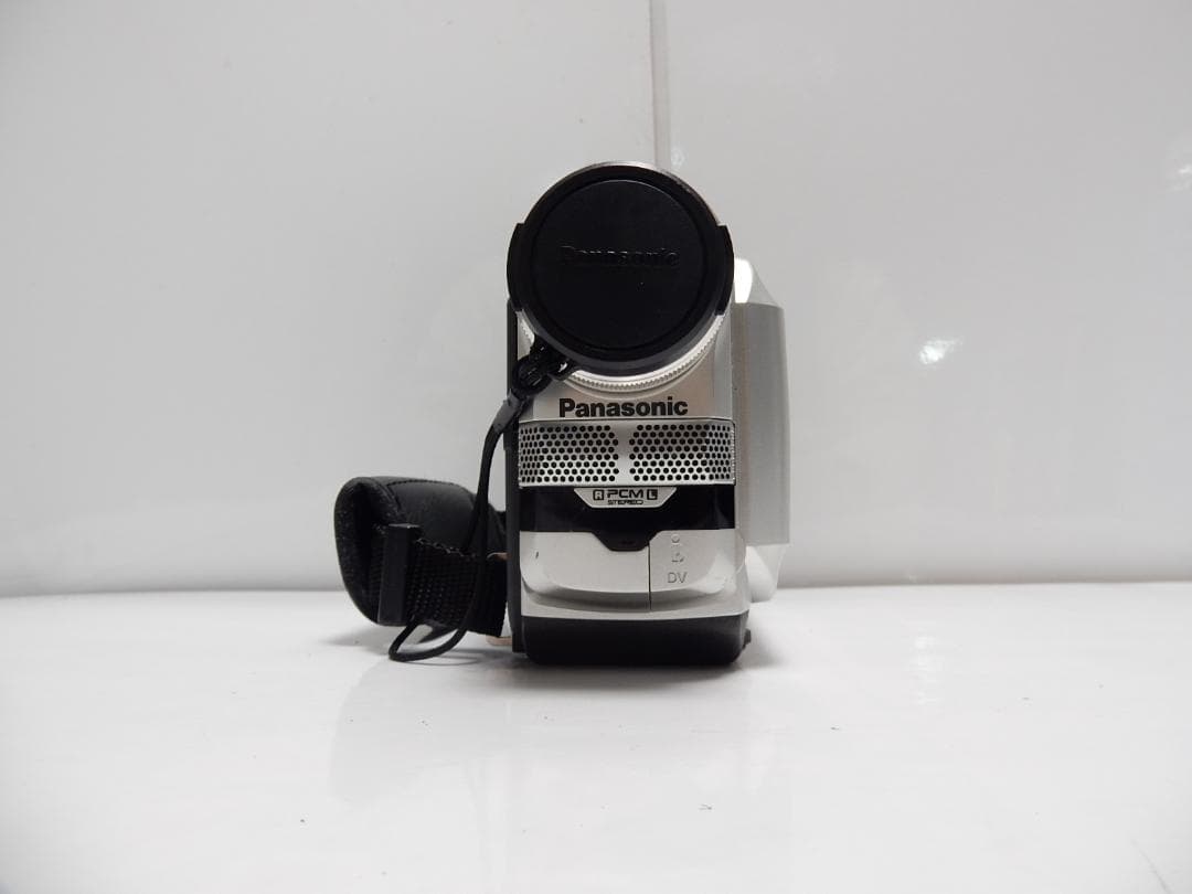 希少　大人気　動作品　Mini DV　パナソニックビデオカメラ　NV-DB1