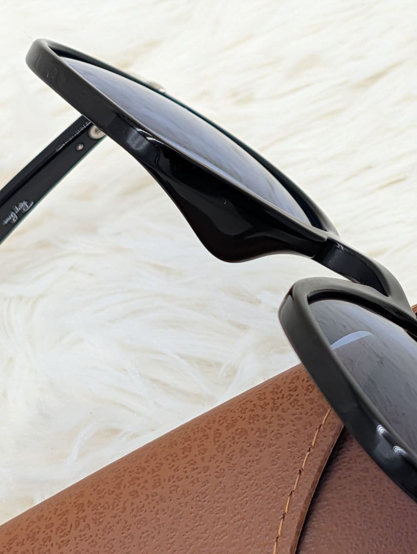 1212様Ray-Ban RB4258F ボストン型サングラス ブラック/ブルー