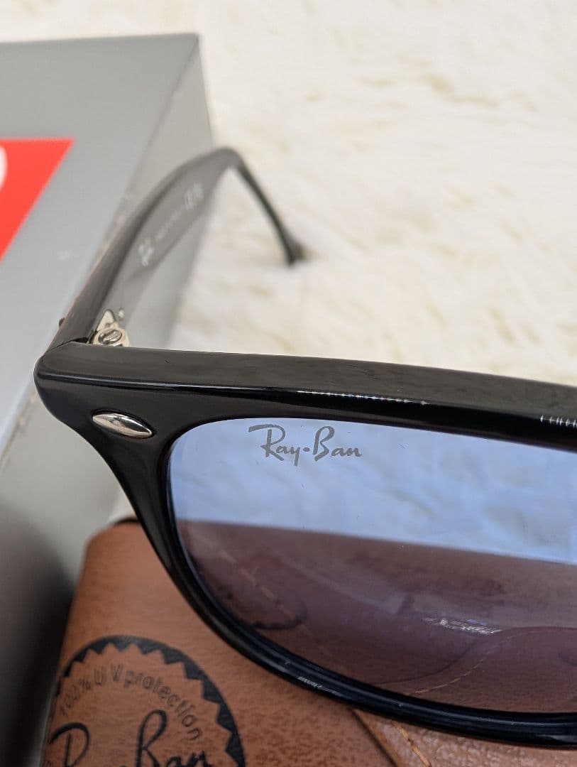 1212様Ray-Ban RB4258F ボストン型サングラス ブラック/ブルー