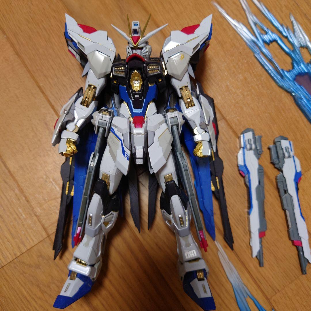 ヒ*ロ様 メタルビルド　ストライクフリーダム　ジャンク