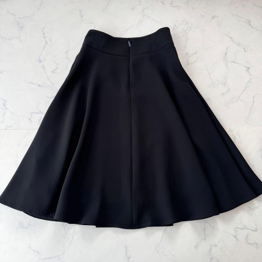 美品 ルネ Rene パールボタン フレアスカート タック ロゴ ブラック 34