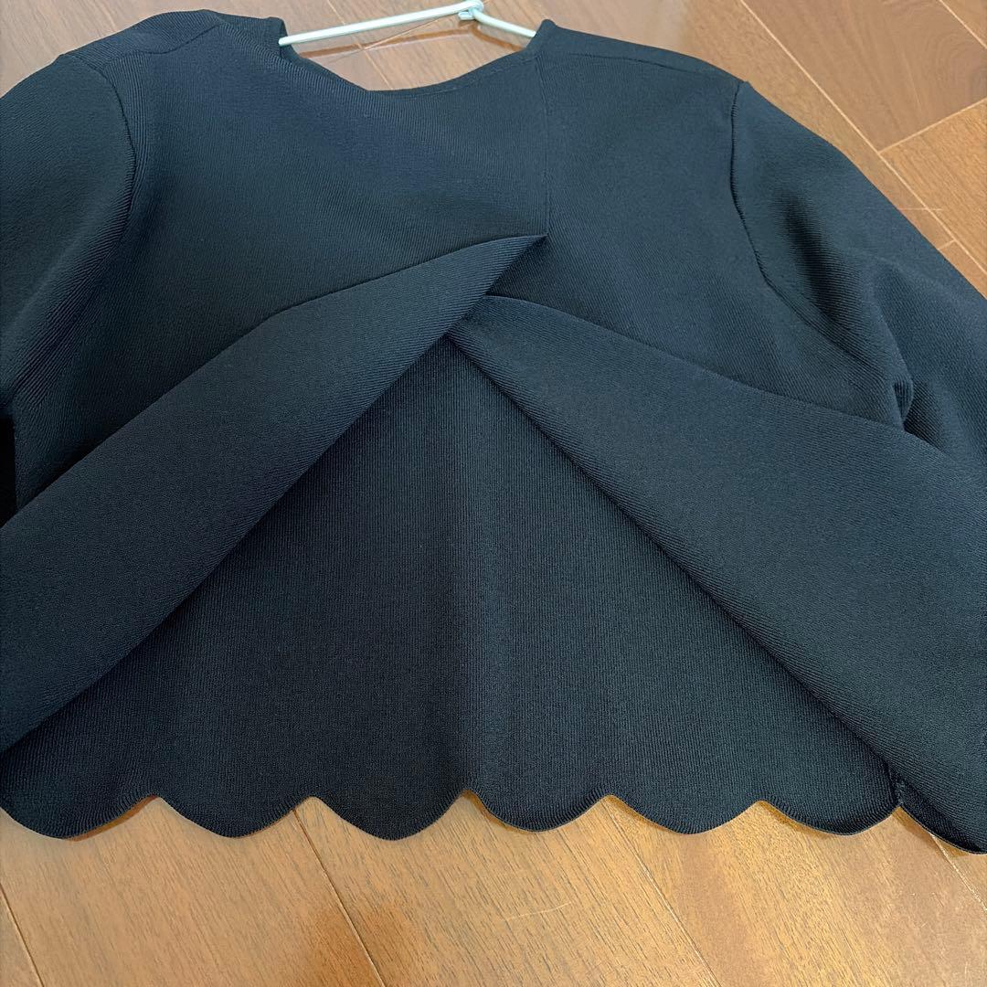 黒 スカラップヘム 半袖トップス