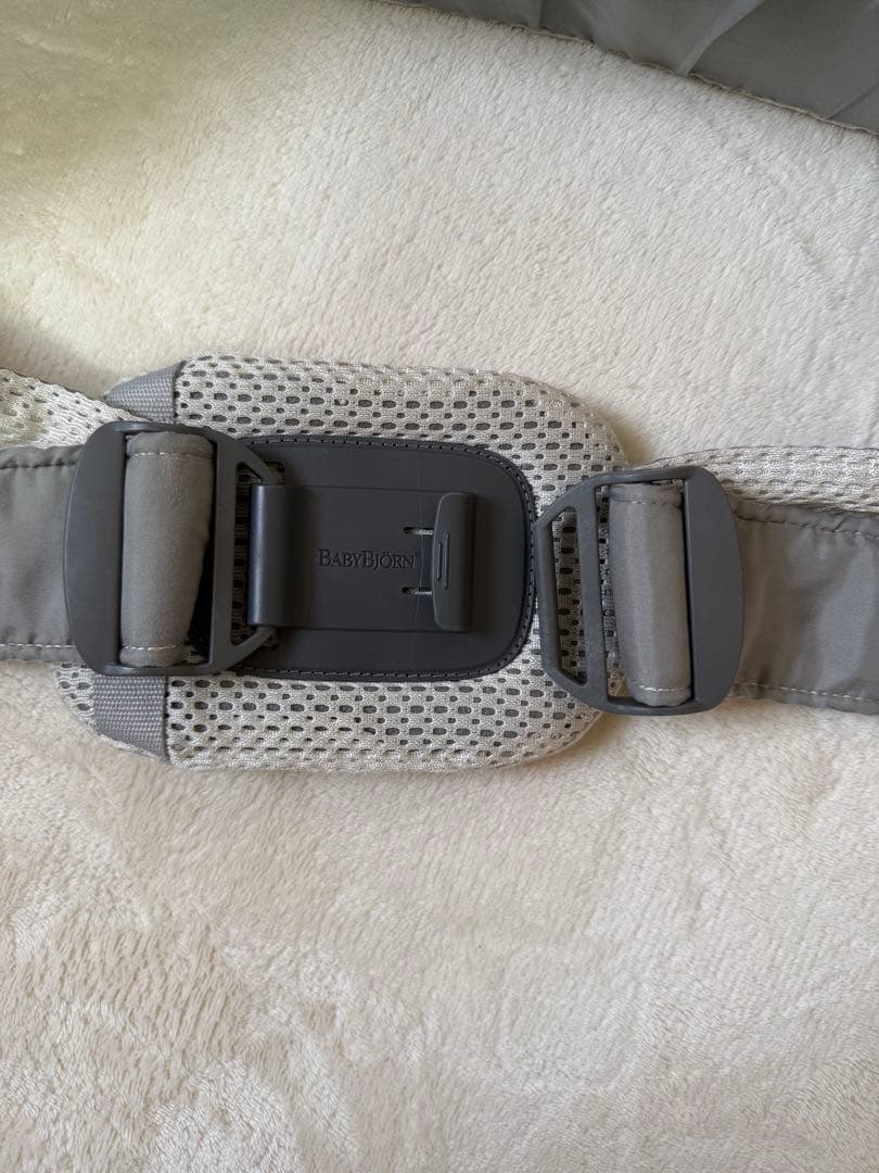 ★美品★BabyBjörn HARMONY クリーム