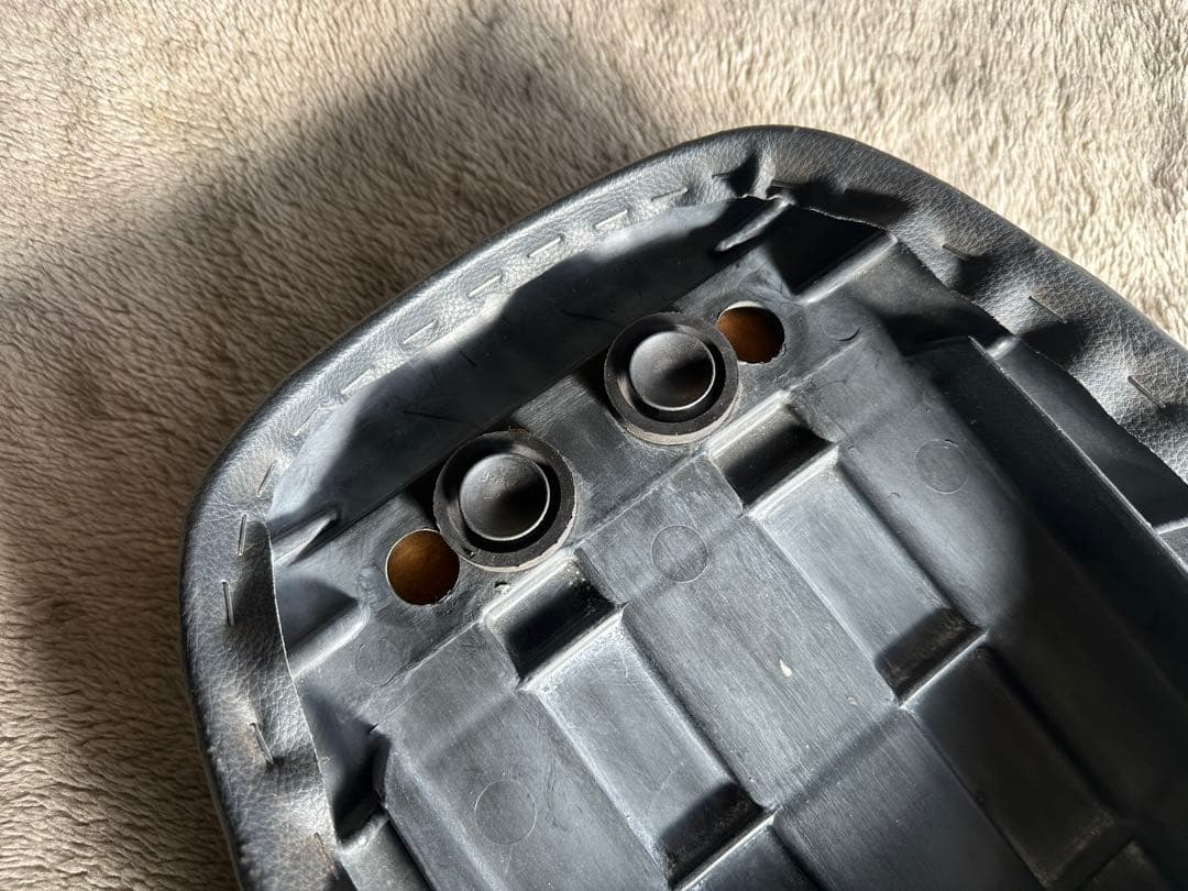 CB400SS ローダウンシート　純正シート