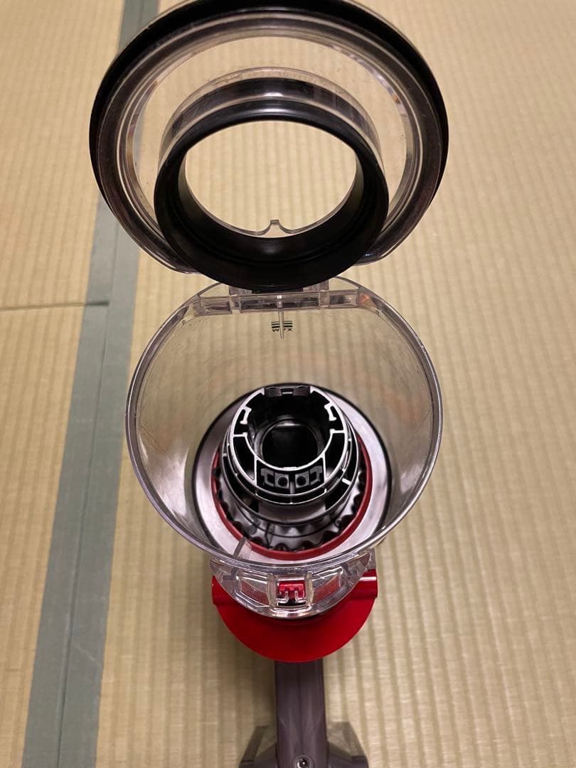 Dyson 掃除機　極美品　ダイソン　sv12 v10 動作品　フィルター新品