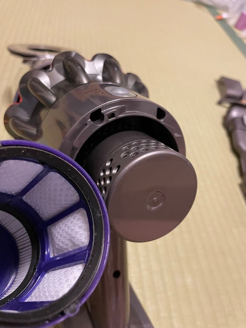 Dyson 掃除機　極美品　ダイソン　sv12 v10 動作品　フィルター新品