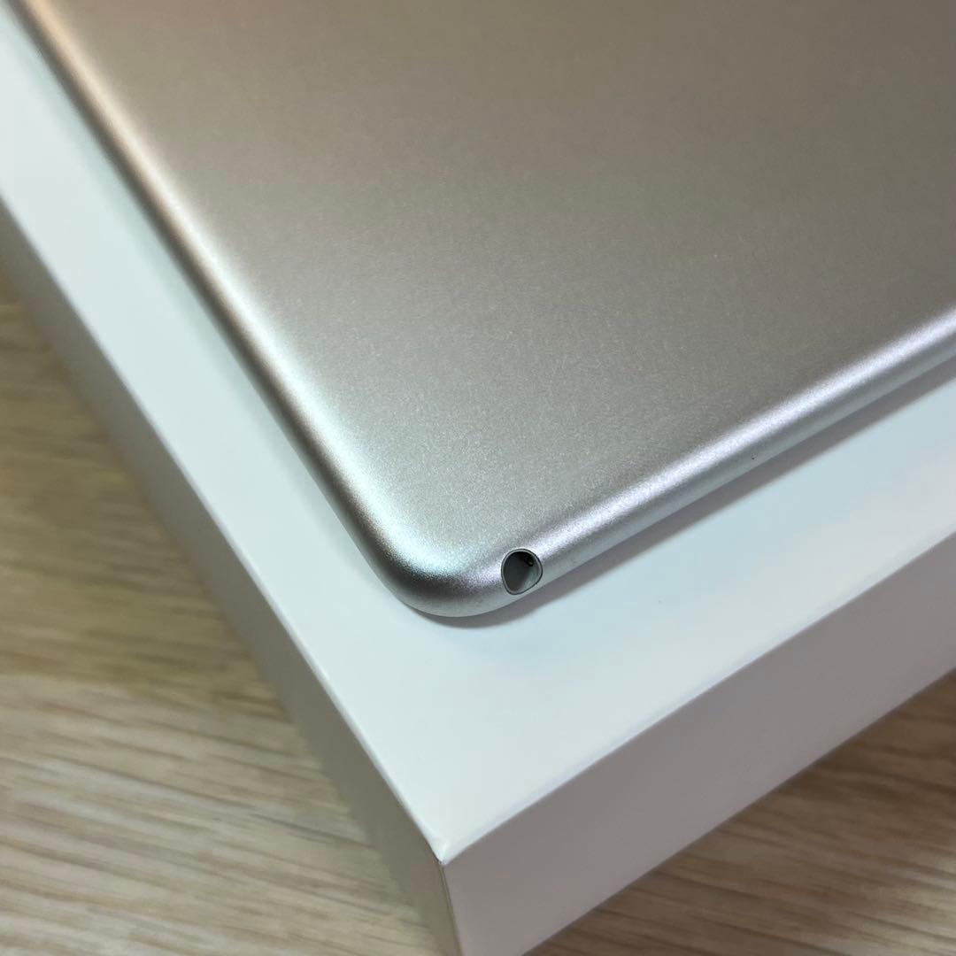 iPad Air 第3世代 64G Wi-Fi モデル シルバー