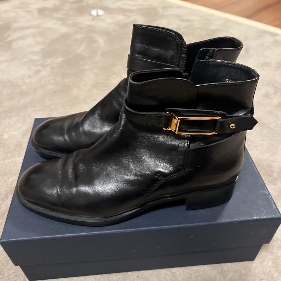 ワ*離様 TOD'S ブーツ　ブラック