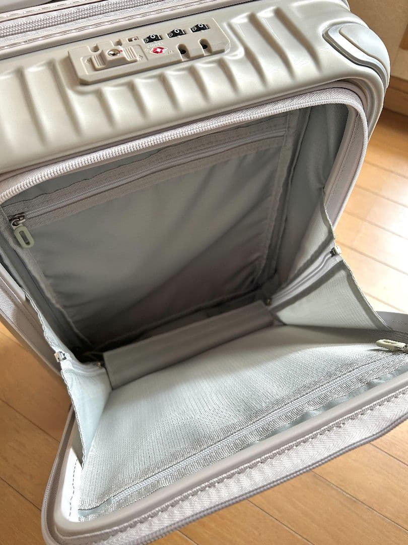 【美品✨️】CARGフロントオープンスーツケース　サテンゴールド 22L