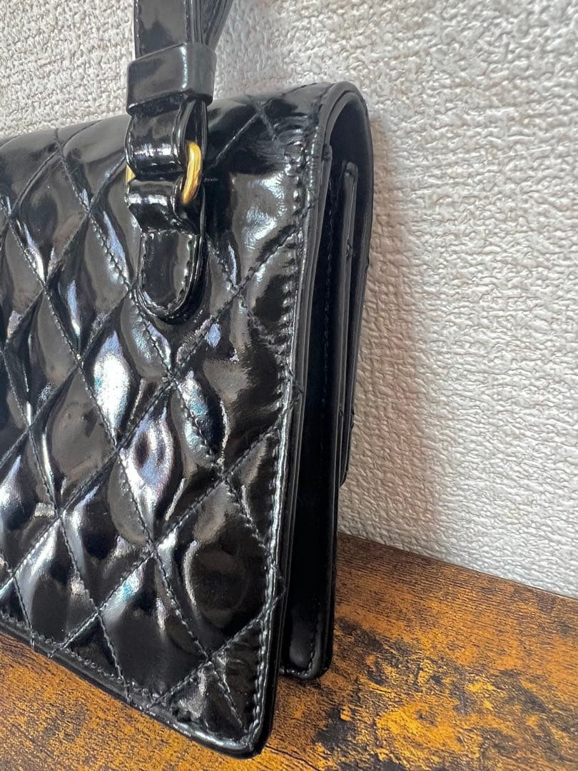 シリアルシール付き正規品シャネル　パテントバック　ウェスト　ショルダー