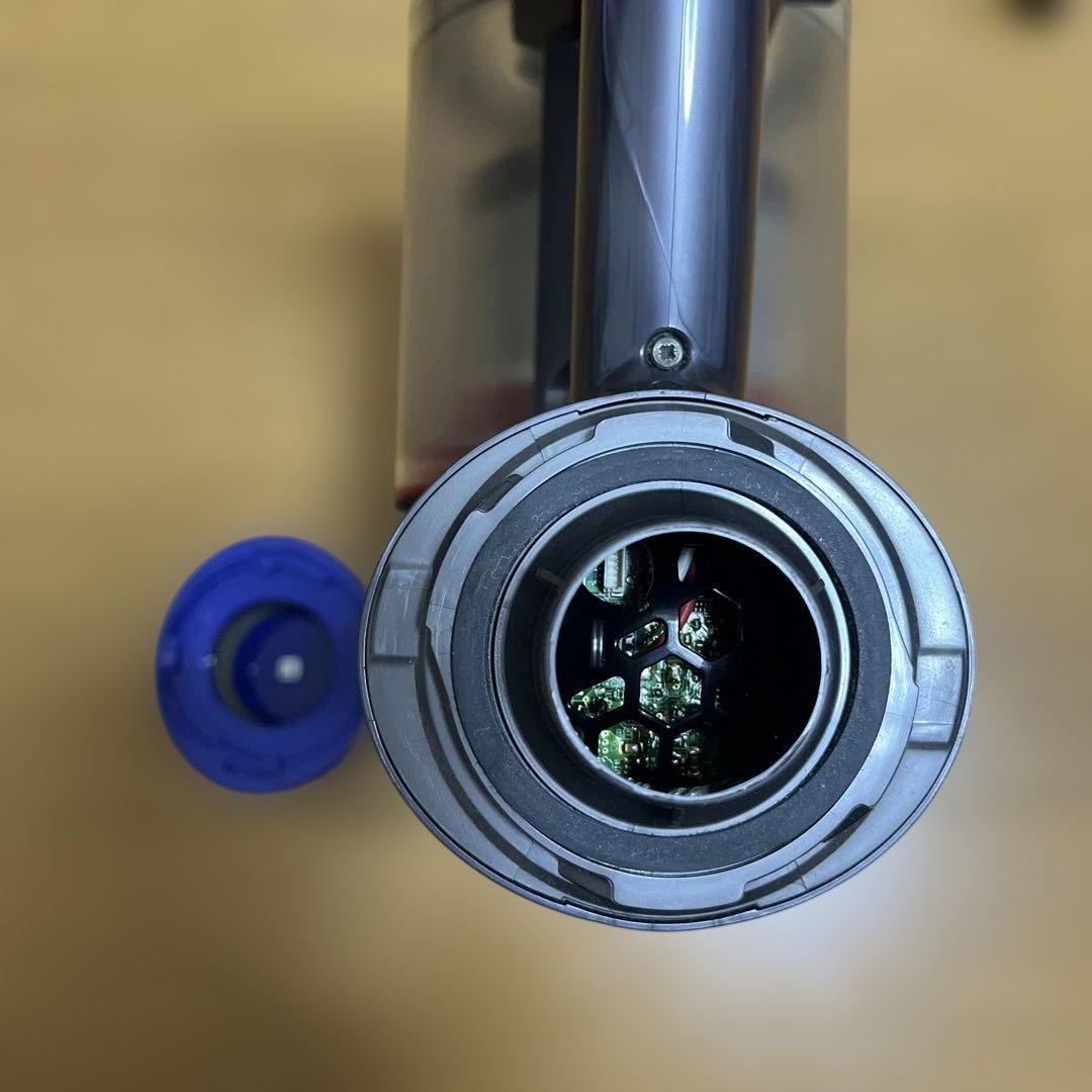 Dyson cyclone v10 SV10 スティック式掃除機　コードレス