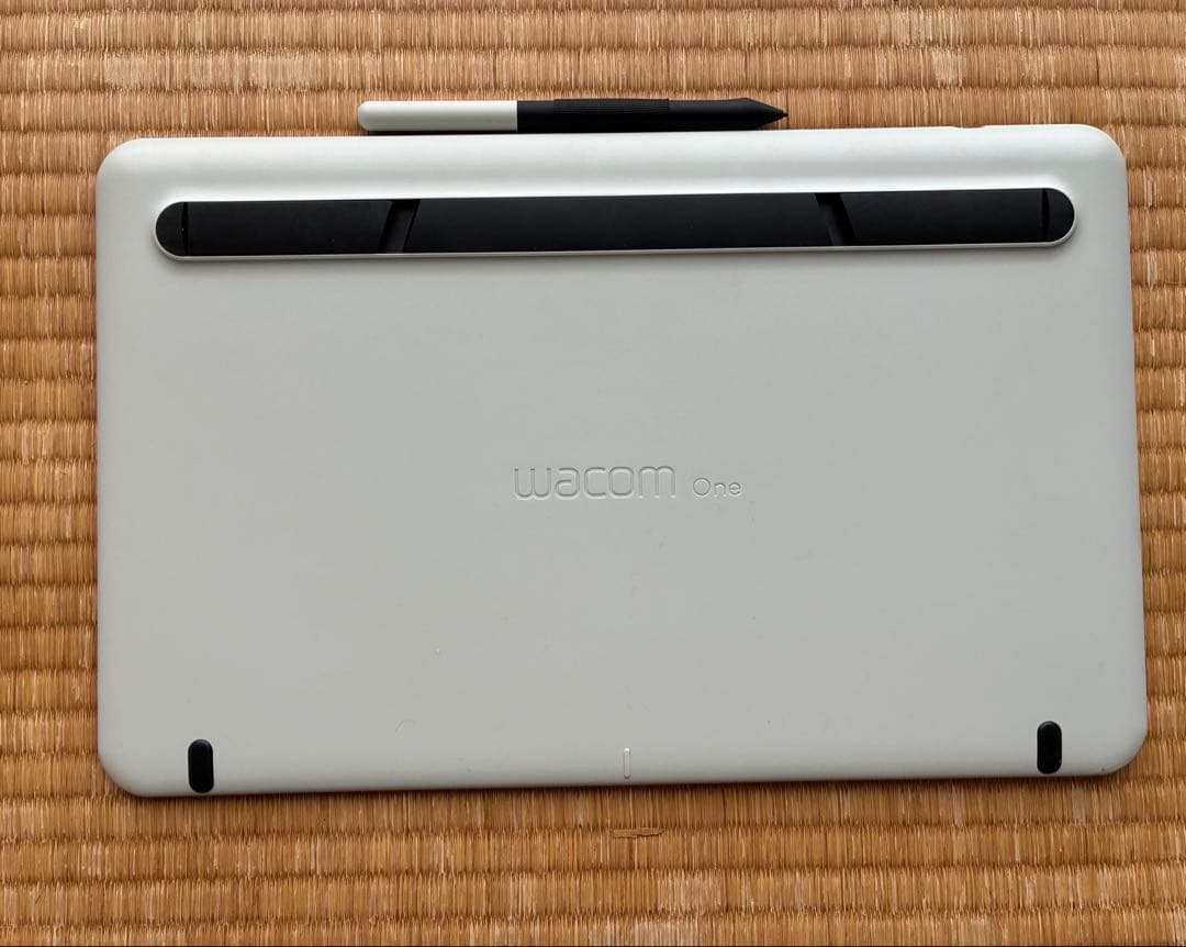 Wacom One 液晶ペンタブレット