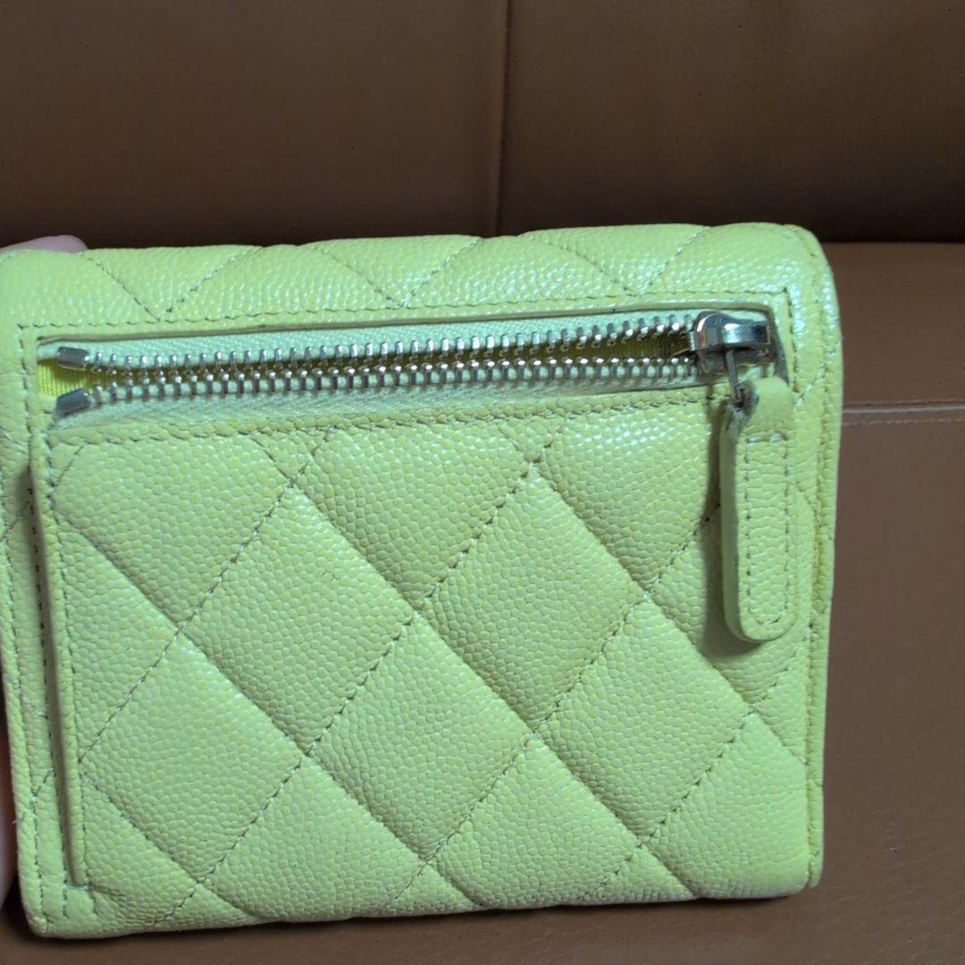 CHANEL イエロー 折り財布