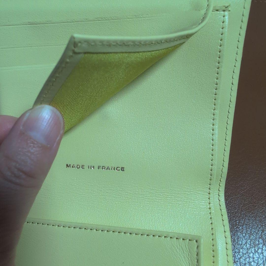 CHANEL イエロー 折り財布