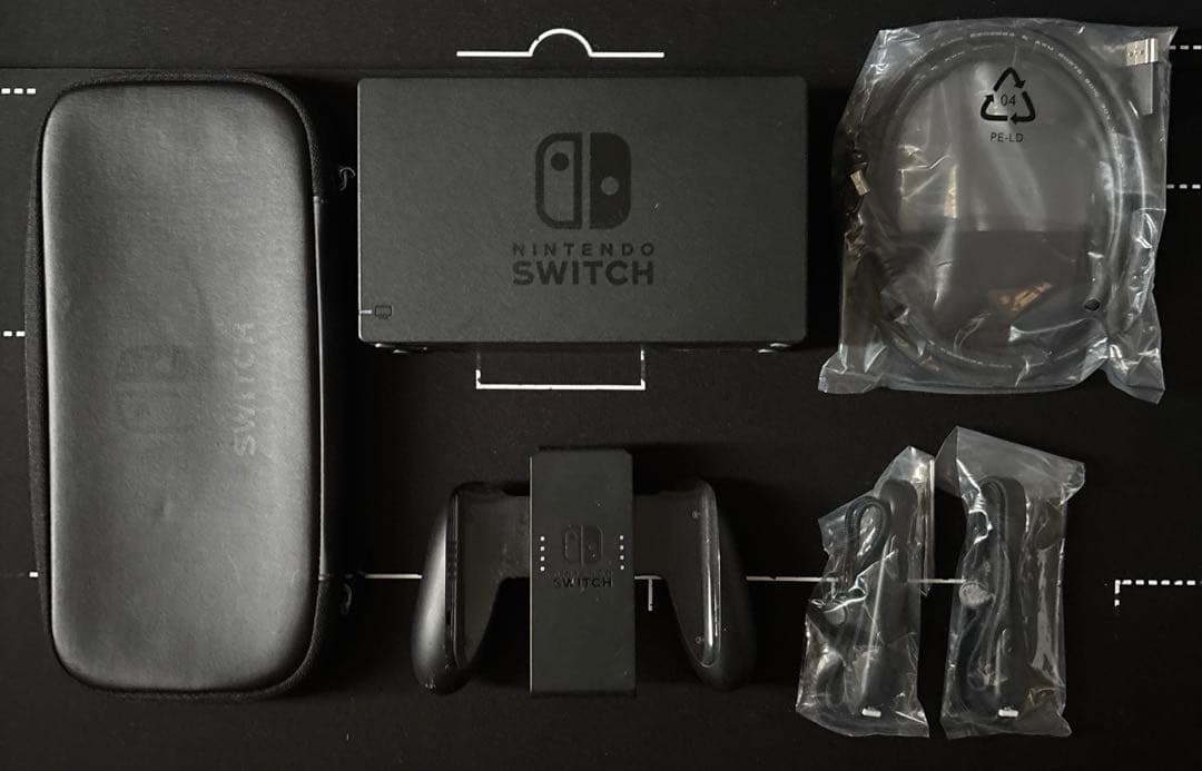 Nintendo Switch本体、Joy-Con グレー、SDカード32GB等