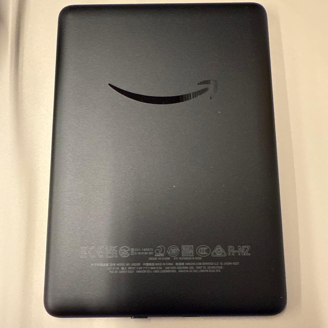 Amazon Kindle 第10世代　広告あり　紺ケース付き