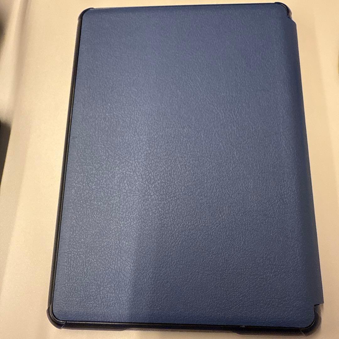 Amazon Kindle 第10世代　広告あり　紺ケース付き
