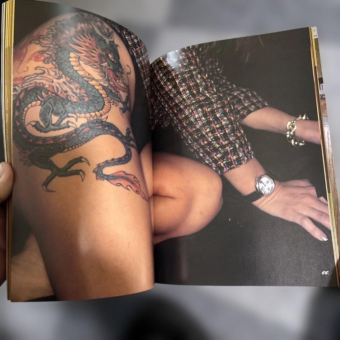 アート・デザイン・音楽 Tattooed Women by Chris Wroblewski