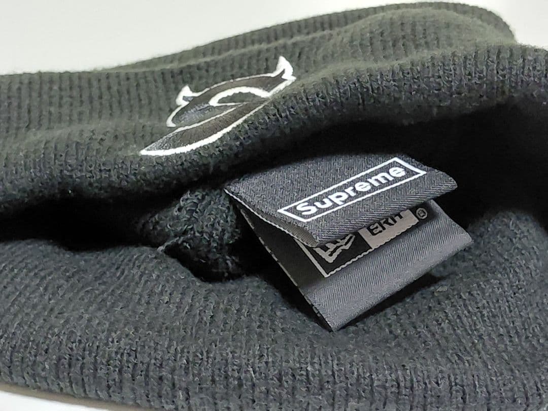 美品　Supreme　New Era　S Logoツノ　Beanie　Black
