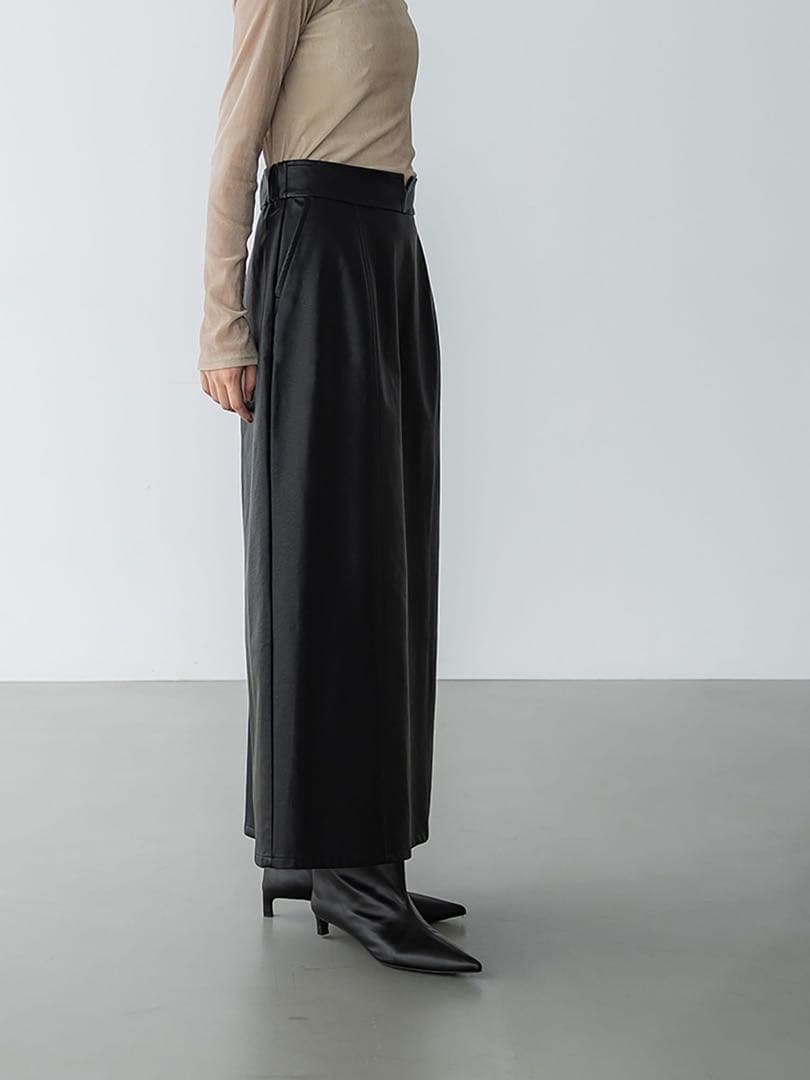 【crewre】フェイクレザーナロースカート　ブラック　size2