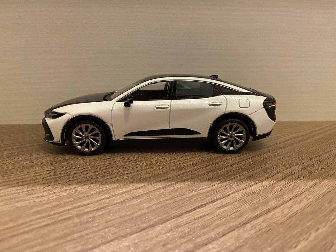 1/30 トヨタ　新型クラウン　カラーサンプル　非売品　ミニカー　ホワイトパール