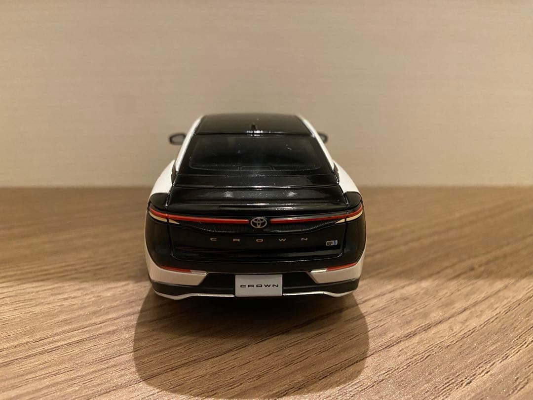 1/30 トヨタ　新型クラウン　カラーサンプル　非売品　ミニカー　ホワイトパール