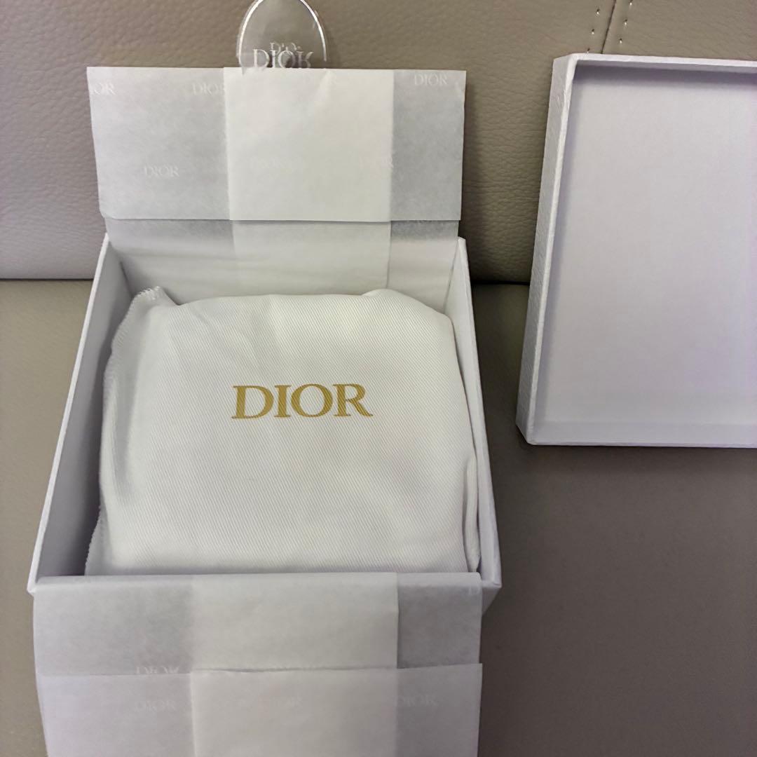 Dior ハート型キルティング 三つ折り財布