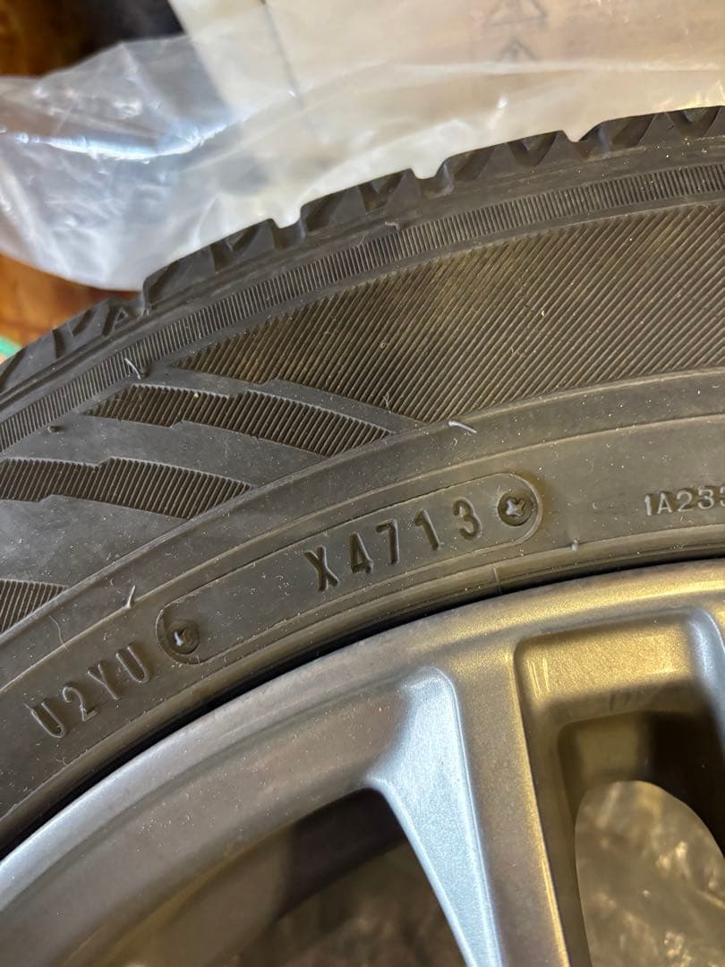 アクアから取り外し　175-65-15 スタッドレス　アルミ