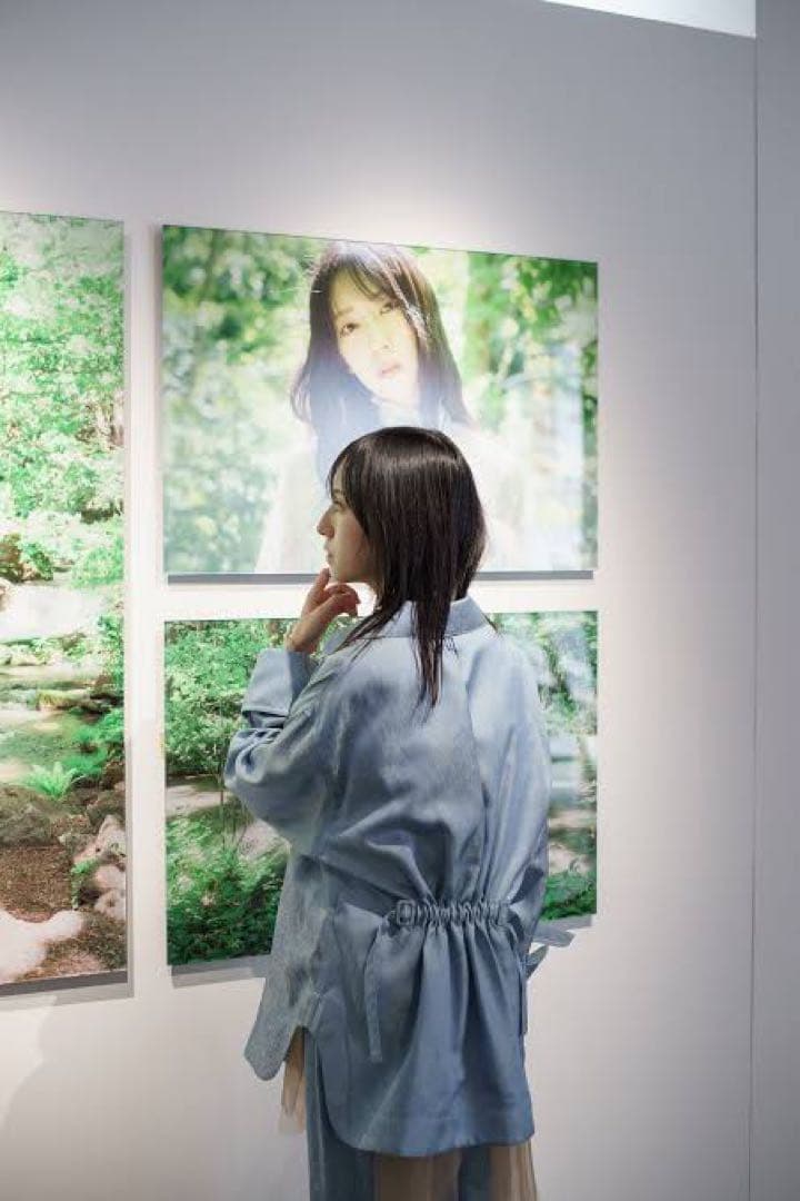 金村美玖 写真展 みとめる 直筆サイン入り アクリルパネル