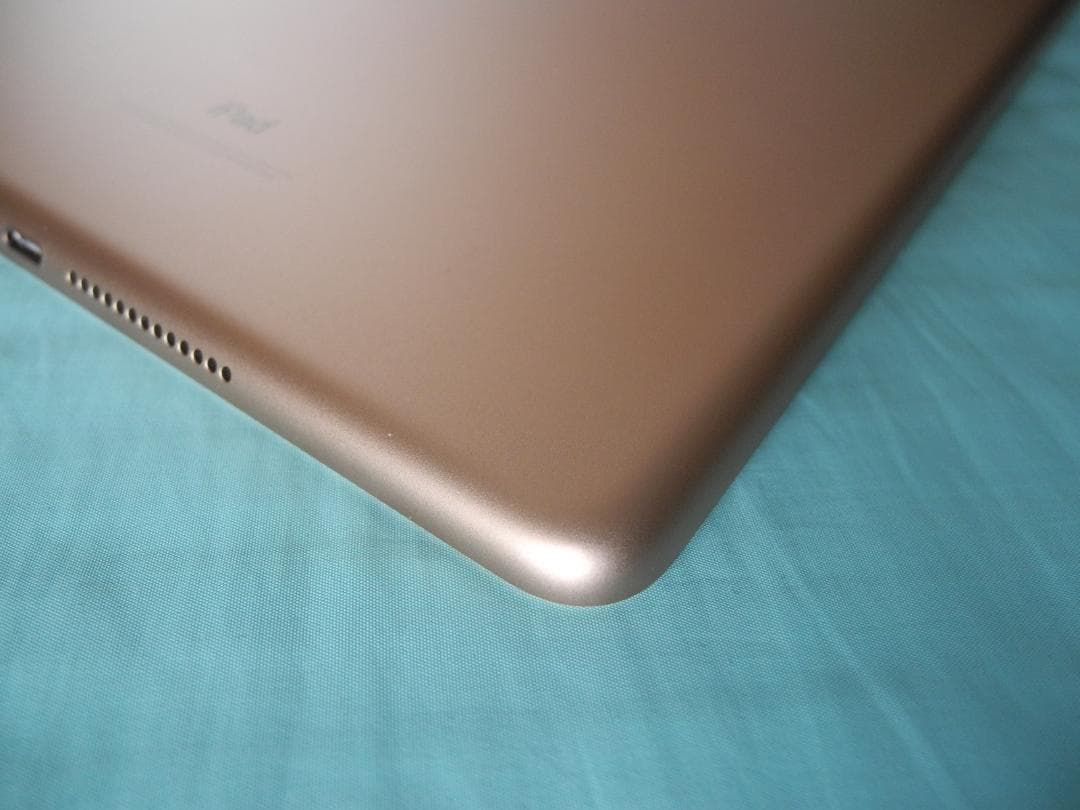 美品 第6世代iPad 128GB