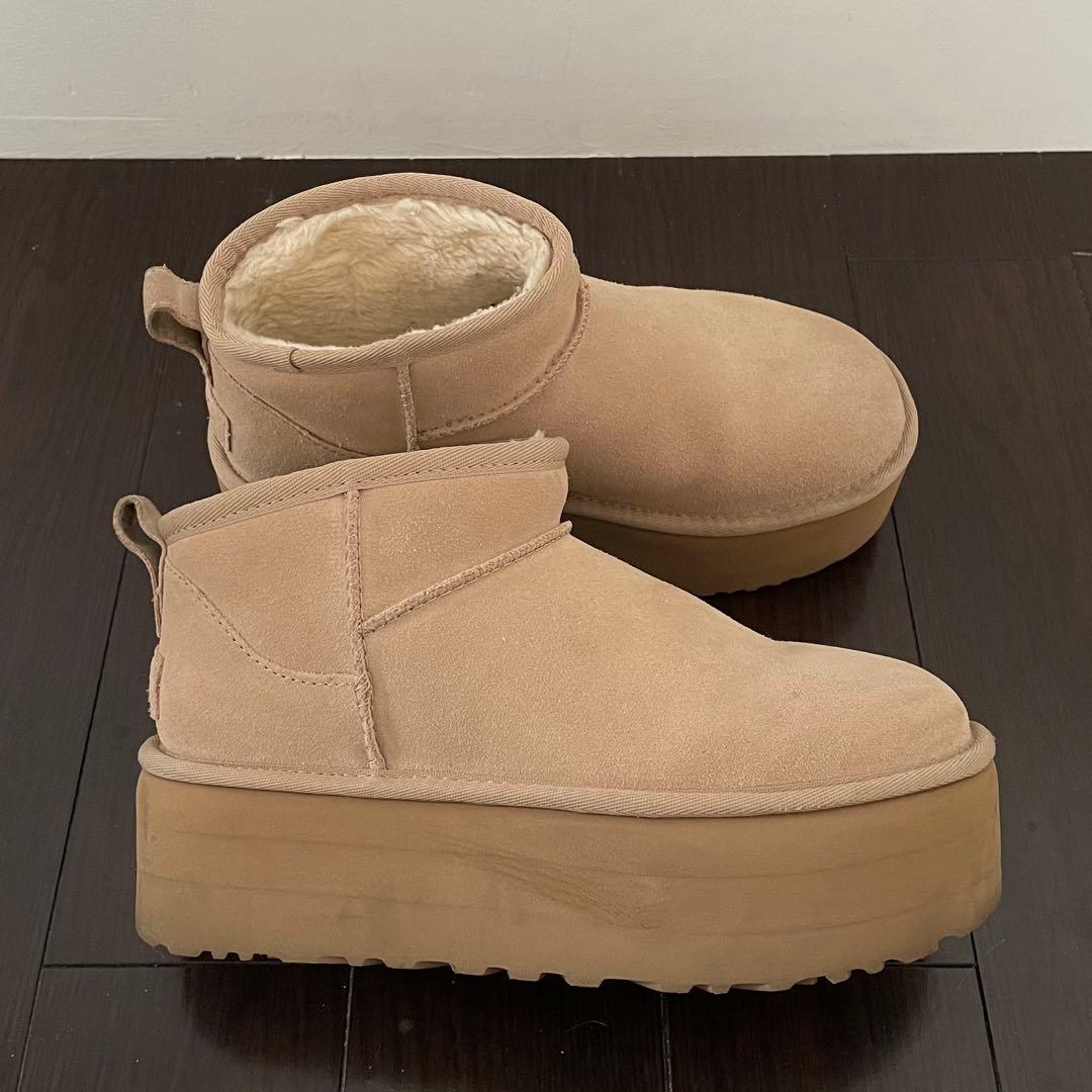 靴 CLASSIC ULTRA MINI PLATFORM