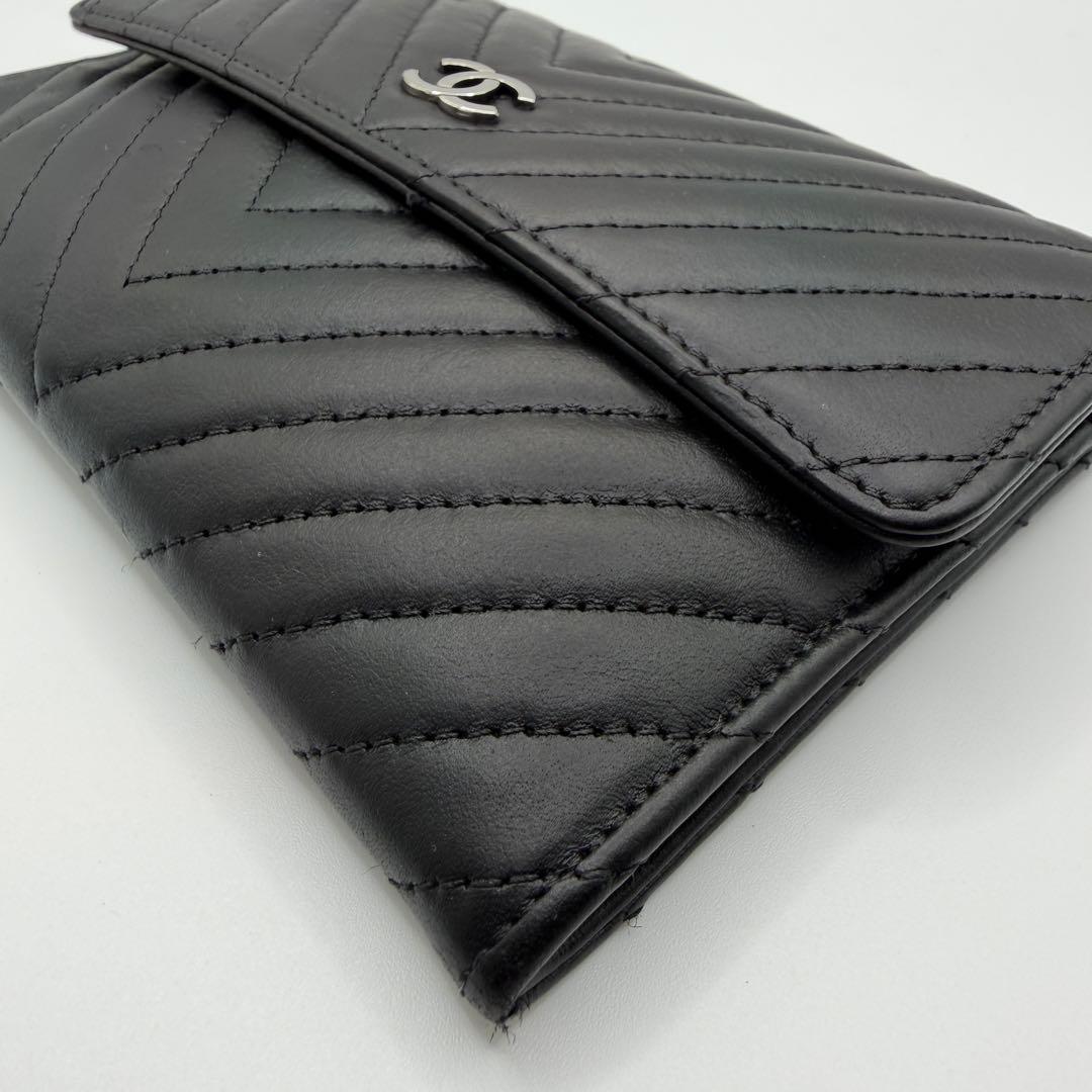 CHANEL シャネル 財布 シェブロン Vステッチ ココマーク フラップ