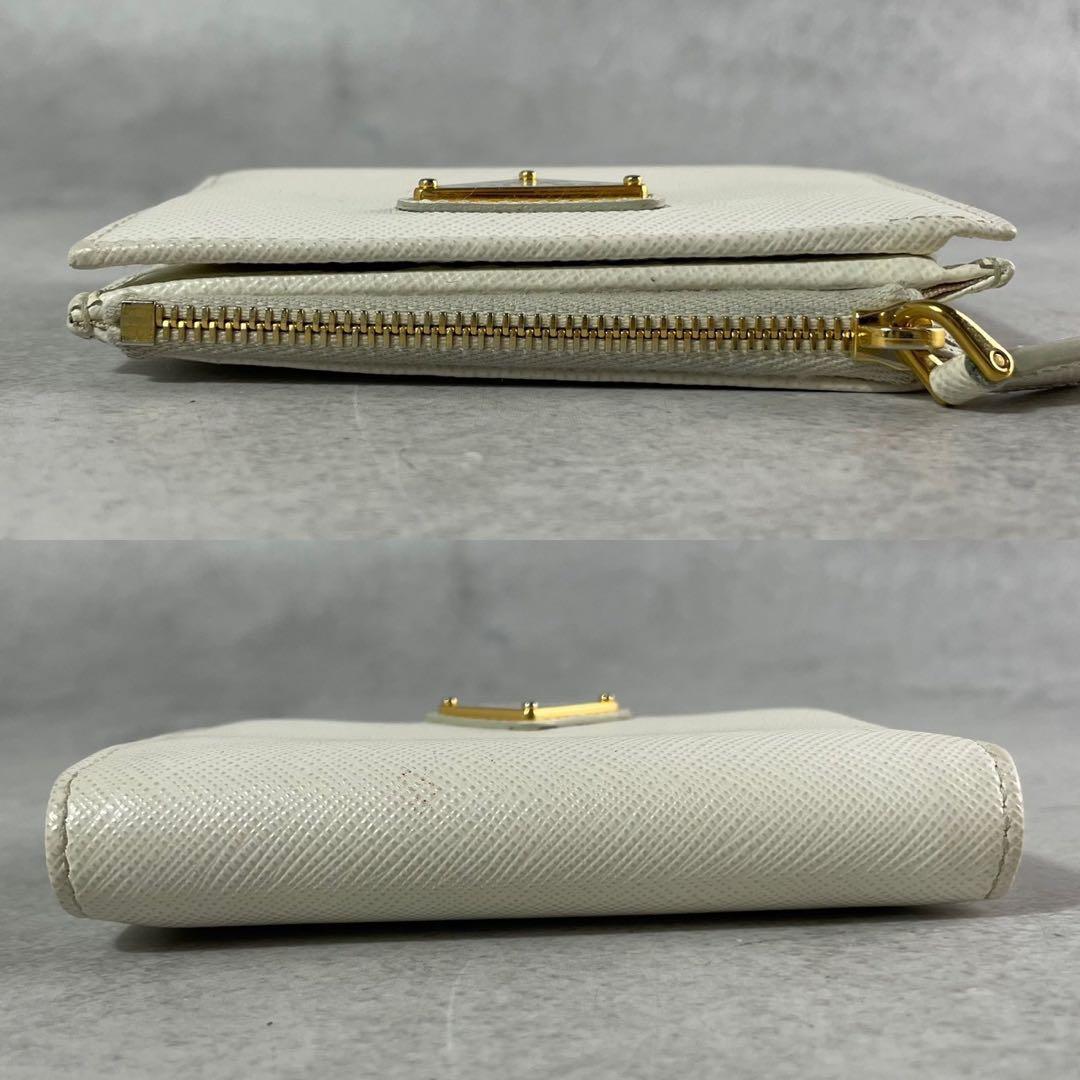 ももんが！定価10万✨PRADA 二つ折り財布 サフィアーノトライアングル