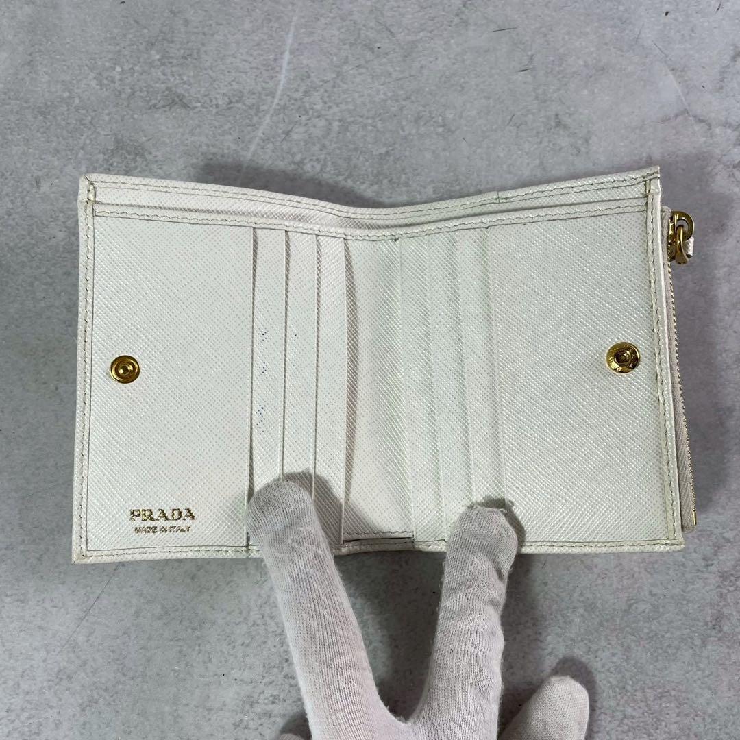 ももんが！定価10万✨PRADA 二つ折り財布 サフィアーノトライアングル