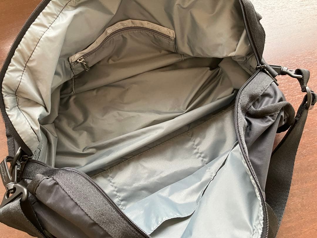 LeSportsac ブラックボストンバッグ