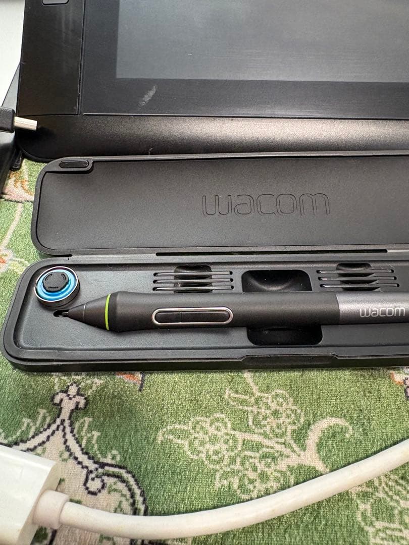 Wacom CINTIQ 13HD 本体 箱 セット