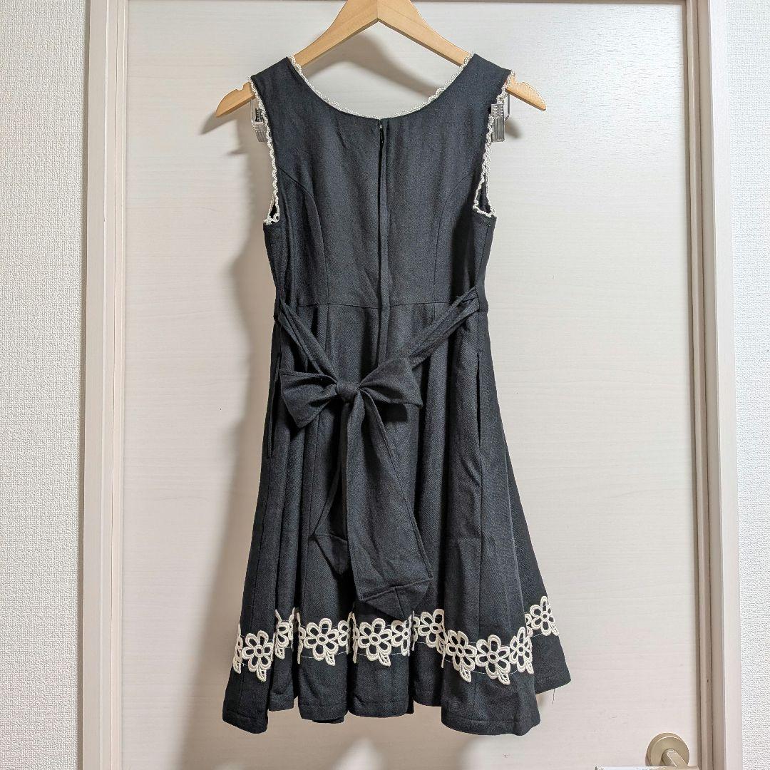 EmilyTemplecute コードフラワー ジャンパースカート ロリータ 黒